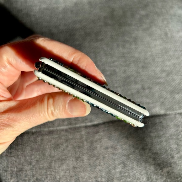 Diamond Art Floral Compact Mirror, Double-Sided, Sparkly (BLUE, GREEN) - Picture 10 of 17